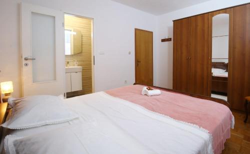 Three-Bedroom Apartment image 7