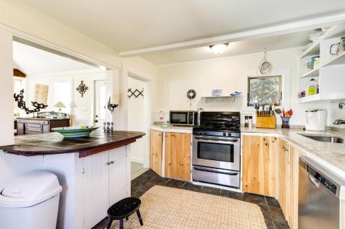 Pocasset Home with Fire Pit and Porch Walk to Beach! in Pocasset, USA