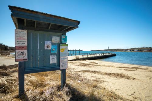 Pocasset Home with Fire Pit - Walk to Beach!