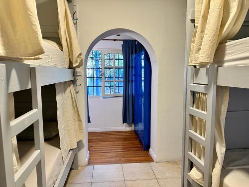 Bed in 4-Bed Mixed Dormitory Room image 4