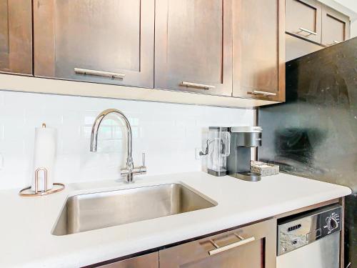1Bed/1Bath Pet Friendly Condo at the Melia in Orlando, USA