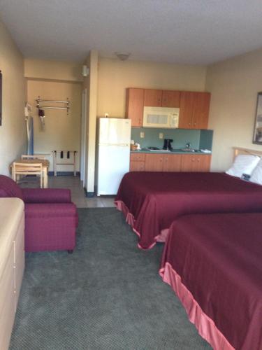 Travelodge Suites by Wyndham Lake Okeechobee - image 8