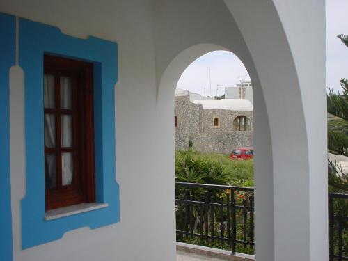 Skats, Voula's Garden Apartments in Lipsi