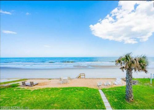 Surrounding environment, Freshly Renovated Oceanfront Gem Near St Augustine in Vilano Beach