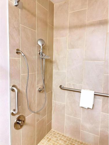 Stay Express Hotel - image 12