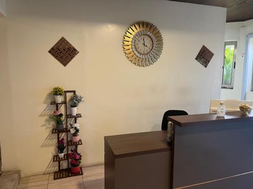 ล็อบบี้, Sky Suites East Legon in มาดินา