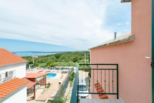 Apartment with Terrace and Sea View image 3