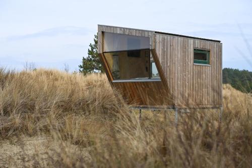 Sleep Space 1 - Green Tiny Spot Amrum