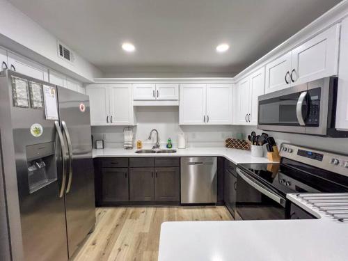 Bayside Cove Retreat Your Coastal Escape in Shalimar (Florida)