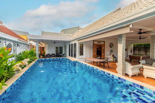 Pattaya Private Villa - Pool,Sauna,Snooker,BBQ