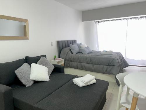 One-Bedroom Apartment image 1