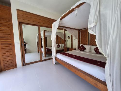 Villa with Private Pool image 10