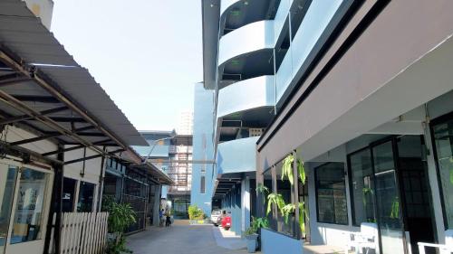 Buitenkant, Watket Hotel in Nawarat