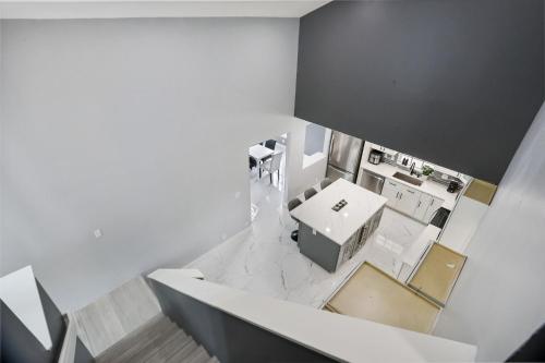 Escondida Drive - Minimum 3 Night Stay