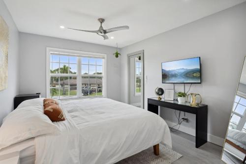 Escondida Drive - Minimum 3 Night Stay