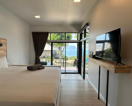 HIP Seaview Resort at Phi Phi - Tap to explore photos