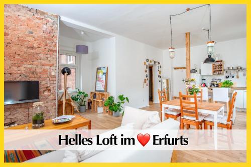 Helles Altbau-Loft mit Kingsize Bett, Smart-TV, etc