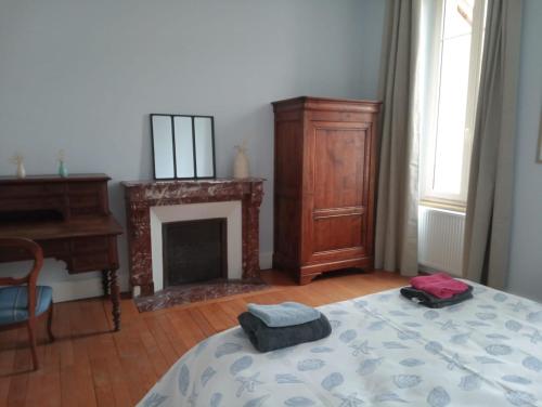Big Townhouse In Paray Le Monial For 25 People