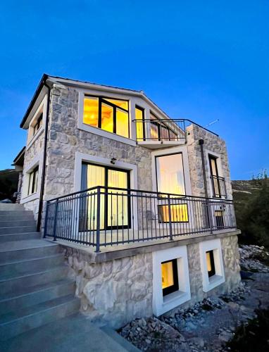 Villa Bepina in Kaštel Novi - Accommodation - Kastel Novi