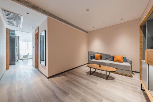 UrCove by HYATT Hangzhou Riverside CBD – Hangzhou, GA