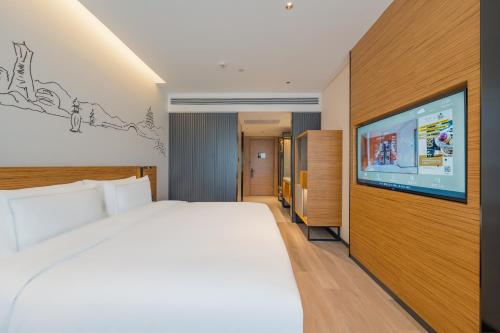 UrCove by HYATT Hangzhou Riverside CBD – Hangzhou, GA