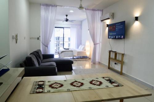 Attrezzature e servizi, The Borneo Suite, 5 mins to Airport, 6-10 Guests , 2 FREE CAR PARKS in Lintas Jaya
