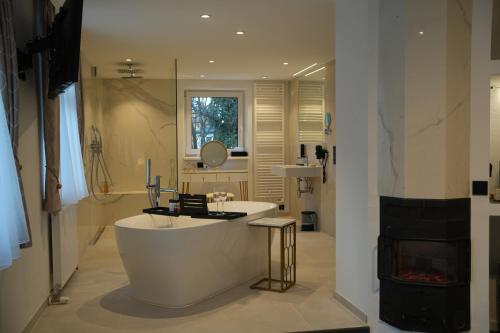 Hotel Astoria - image 7