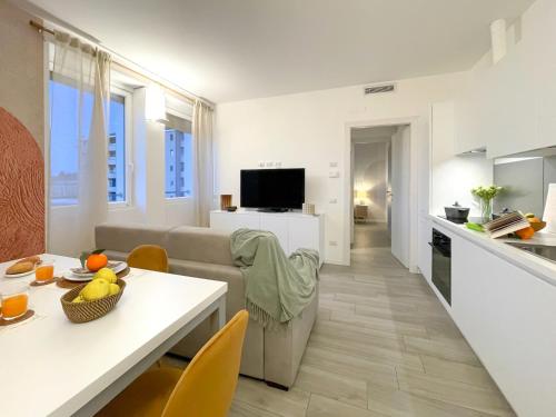 Nystrom Apt Self Checkin Metro M1