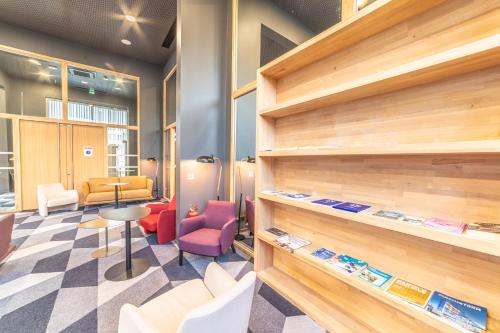 娛樂設施, Break and Home Campus Condorcet Maison des chercheurs in 奧貝維埃