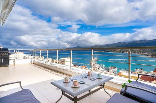 Sitia Panoramic Penthouse - Close to sandy beach - Private parking - Location saisonnière - Sitía