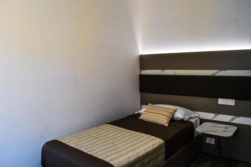 Single Room image 8