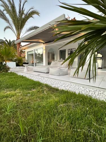 Sun Club P65 Premium Bungalow 3