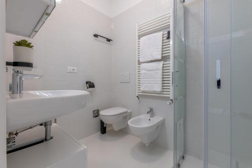 GuestHost - Academy of Fine Arts - Modern Apt with balcony!, Boloňa (fotografie 4)