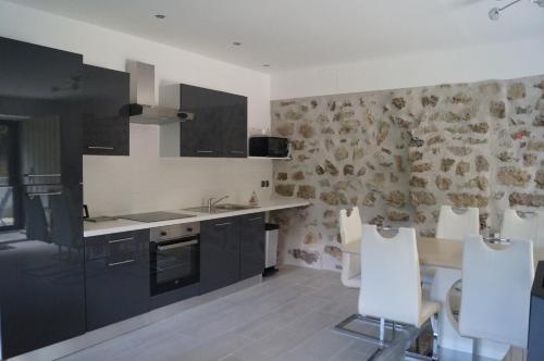 Ardeche maison 12 personnes in Usclades-et-Rieutord