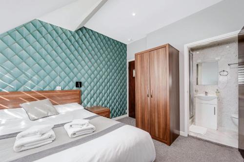 King Solomon Hotel- Golders Green - image 3