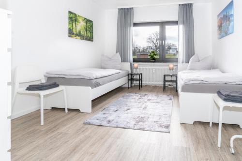 Moderne Ferienwohnung / Monteurswohnung mit 6 Betten in Driedorf/Herborn - Apartment - Driedorf