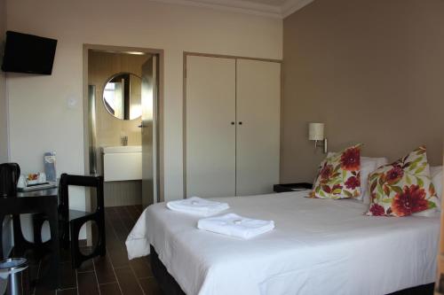 . Travel Lodge