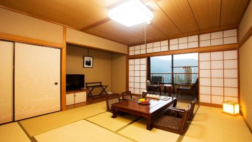 海悦温泉ホテル箱根町4人部屋　バスルーム付