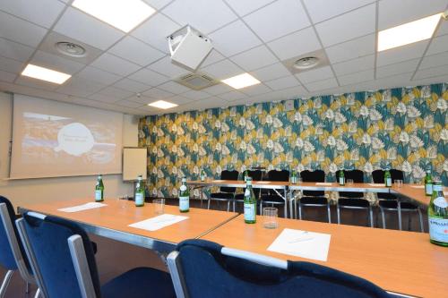 Best Western Gemenos en Provence - image 13