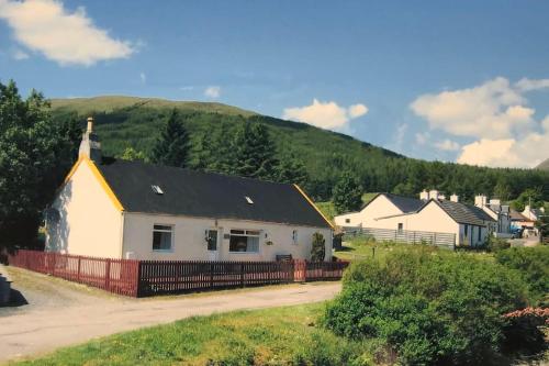 Cosy Highland Cottage Tyndrum centrally located