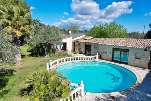 Farmhouse with Pool/Tennis - 10 People - NÎMES - Location saisonnière - Marguerittes