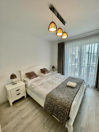 One-Bedroom Apartment image 6