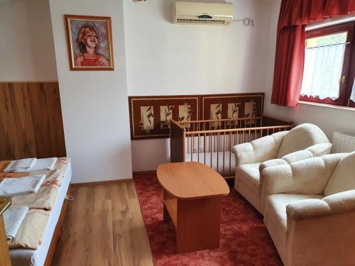 Family Apartment (2 Adults + 2 Children)