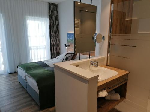 Hotel Grohnder Fährhaus - main image