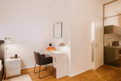 Homely Berlin - Super Modern, City Center, Rosenthalerplatz, Berlino (foto 5)