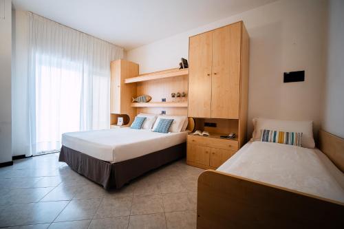 Hotel Niagara Room Type - Standard Triple Room