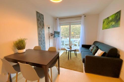 Les Naïades G37- 2 bedrooms for 5 people ! (Les Naiades G37- 2 bedrooms for 5 people !) in Avene