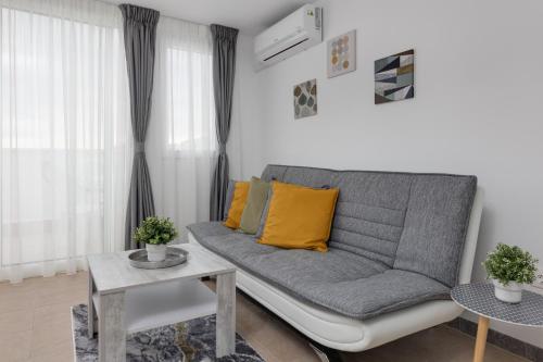 Cosy Apartment near the sea 1
