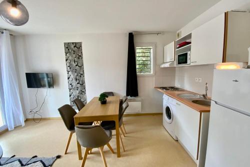 Les Naïades H38 - 2 bedrooms for 6 people ! (Les Naiades H38 - 2 bedrooms for 6 people !) in Avene