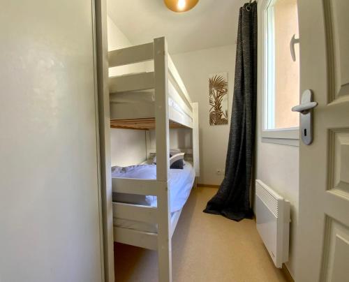Les Naïades C08 - 2 bedrooms for 5 people ! (Les Naiades C08 - 2 bedrooms for 5 people !) in Avene